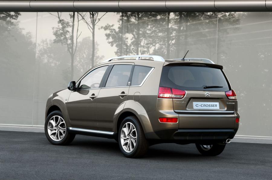  Citroen C-Crosser 2008 года  (фото 143 из 144)